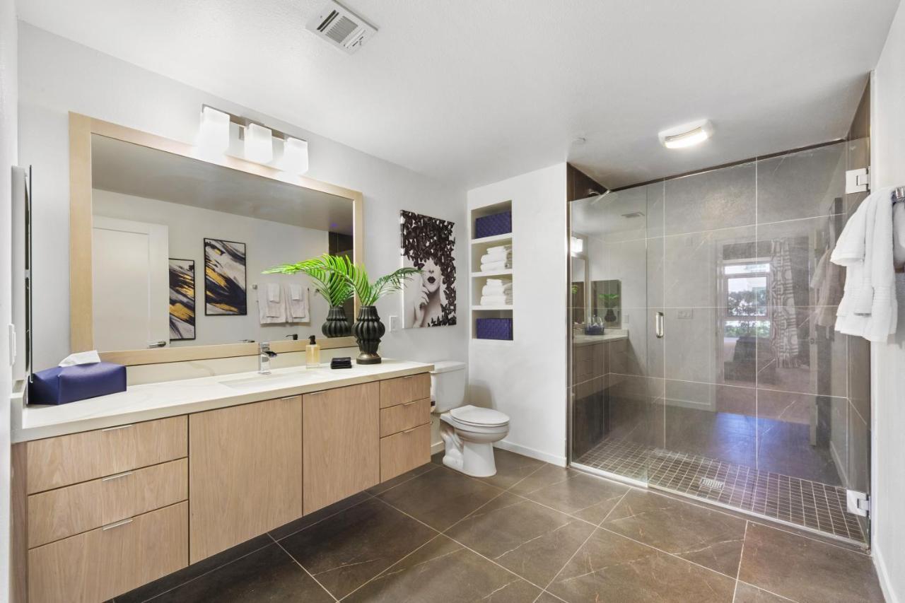 Beverly Grove Chic City Oasis 2 Bedroom Apt With Den 138 Лос-Анджелес Екстер'єр фото