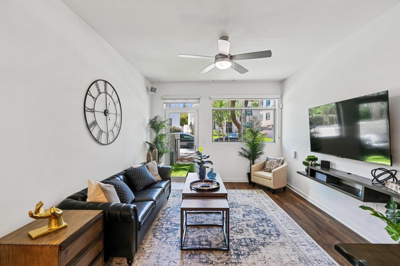 Beverly Grove Chic City Oasis 2 Bedroom Apt With Den 138 Лос-Анджелес Екстер'єр фото