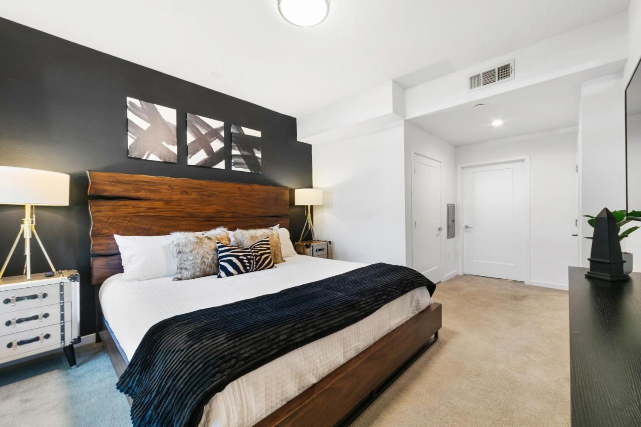 Beverly Grove Chic City Oasis 2 Bedroom Apt With Den 138 Лос-Анджелес Екстер'єр фото